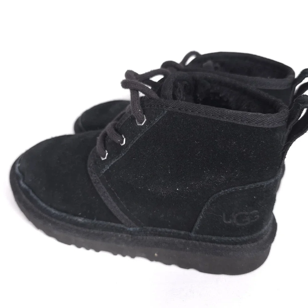 UGG Neumal Black Suede Chukka Boots Unisex Kids Size 1 Youth Lace‎ Up